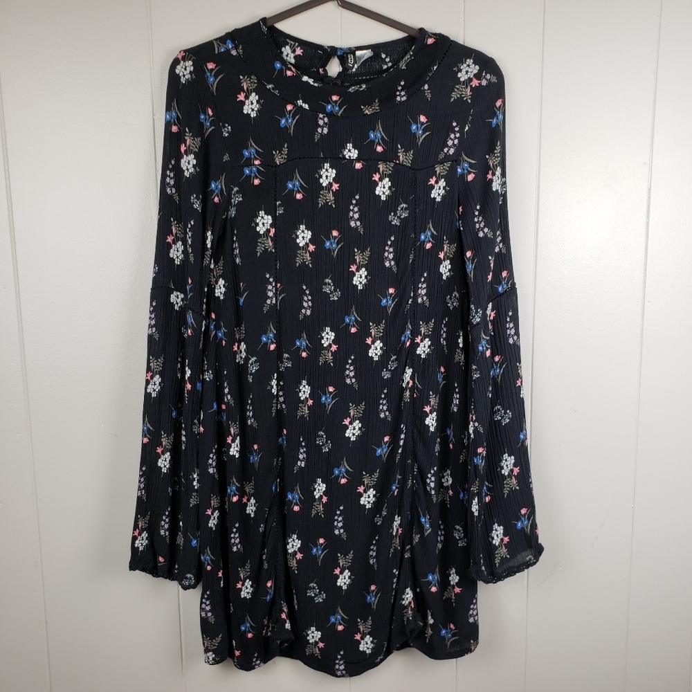 H&M Black Floral Boho Tunic Size 6